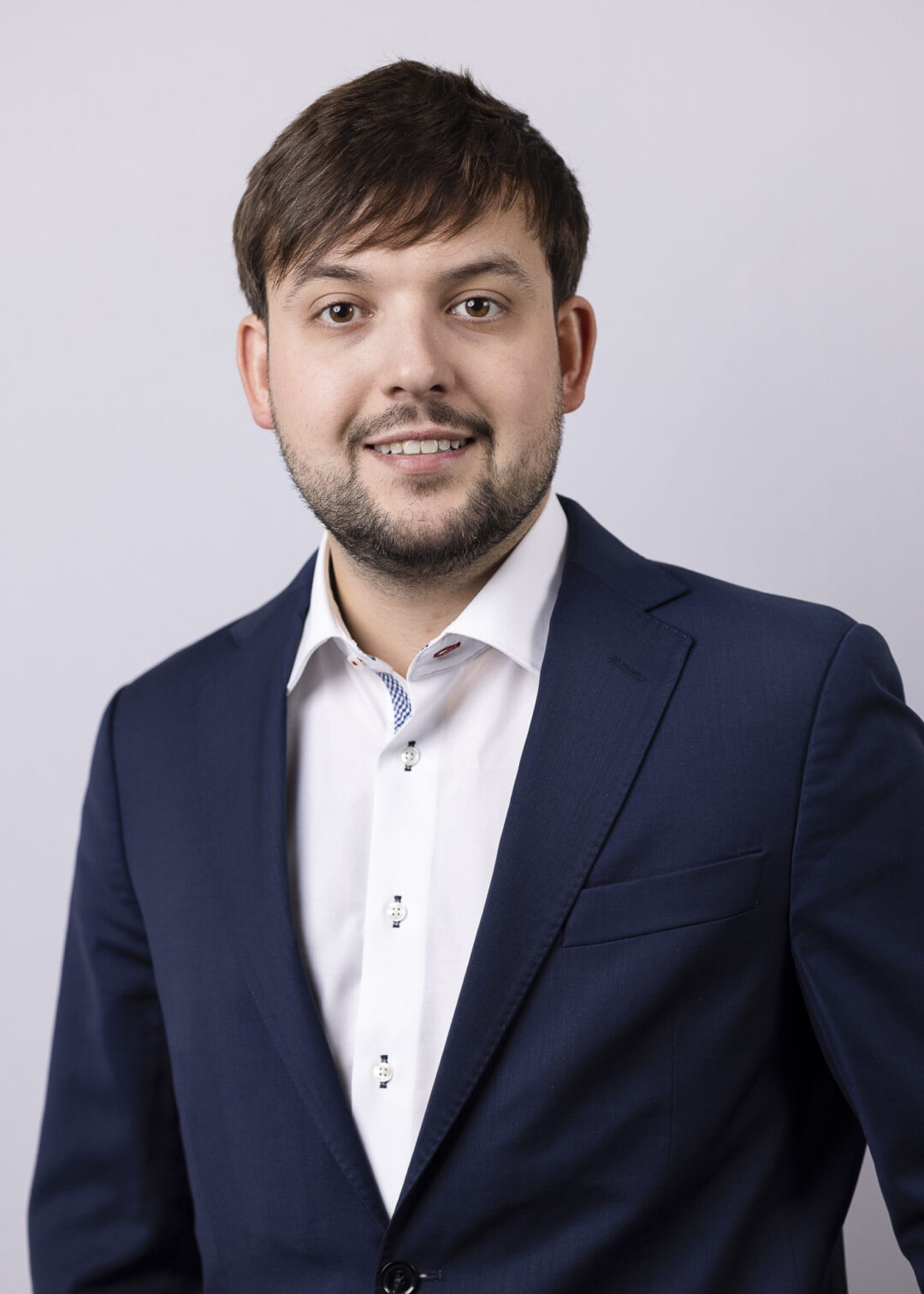 porträtt på Adam Tyrcha från Newsec om vikten av resande för arbetslivet